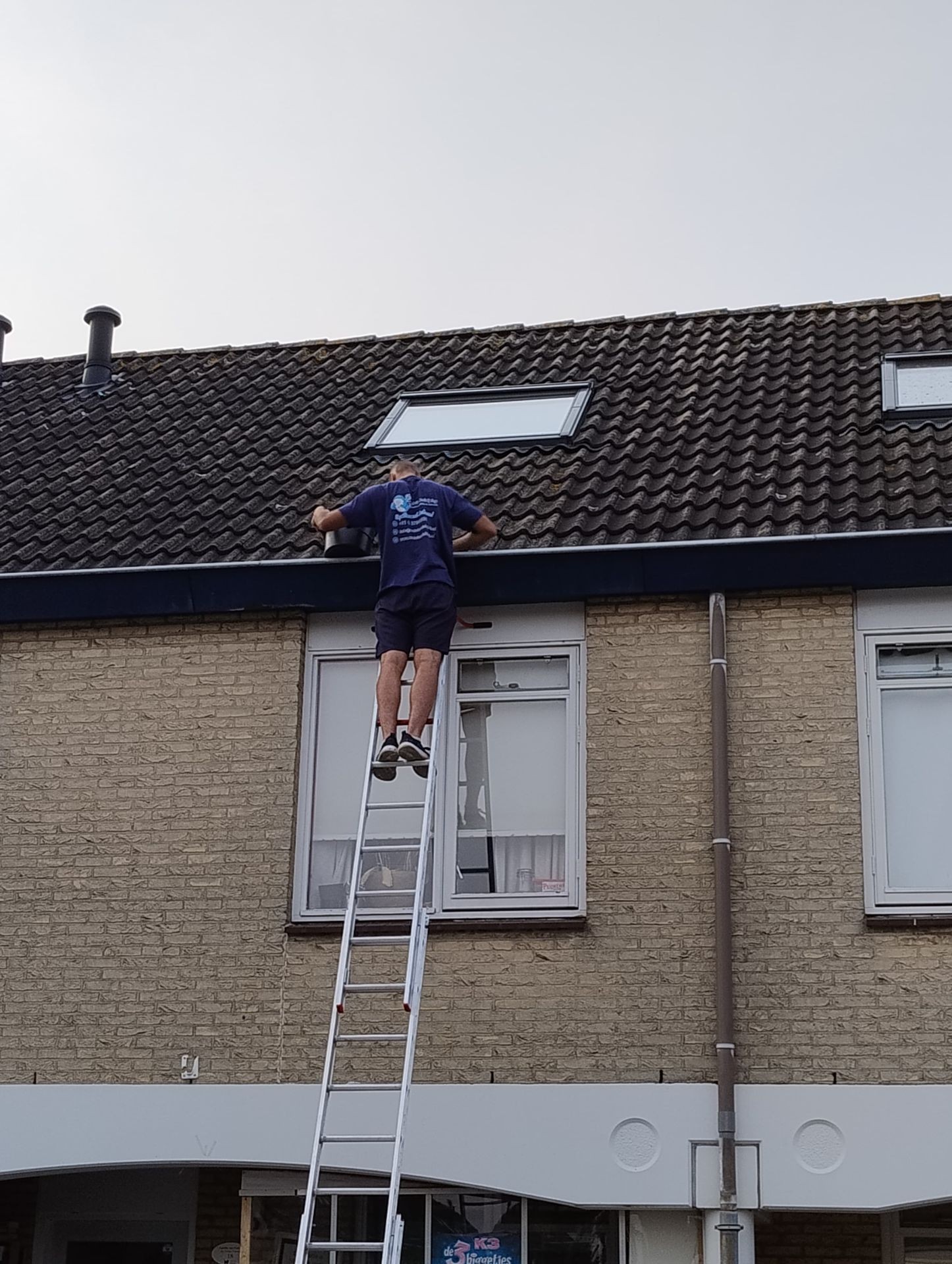 Dakgoten laten schoonmaken voor v.a €3,50 /m 